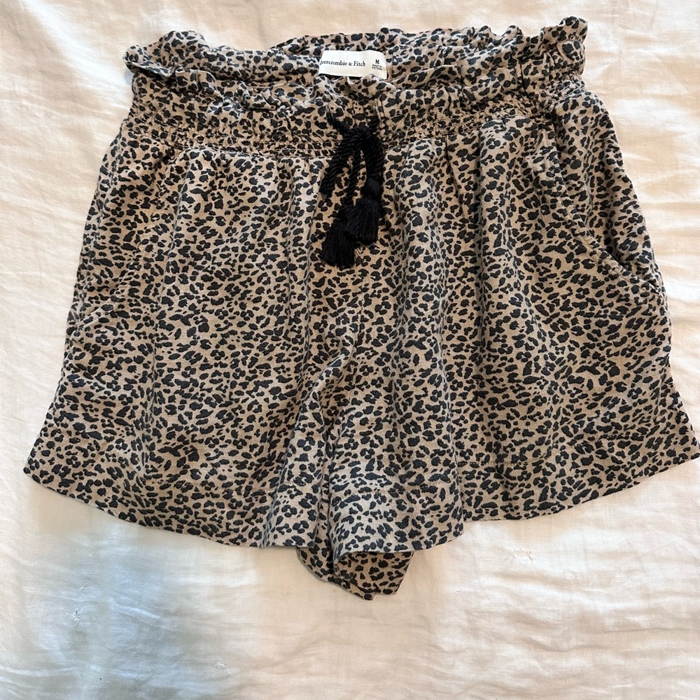 Abercrombie & Fitch Leopard Shorts